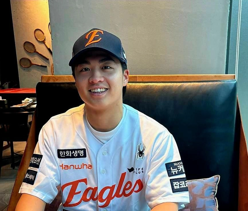지난 13일 프로야구 아시아쿼터로 한화 이글스와 계약한 대만 국적의 왕옌청. 한화 이글스 제공