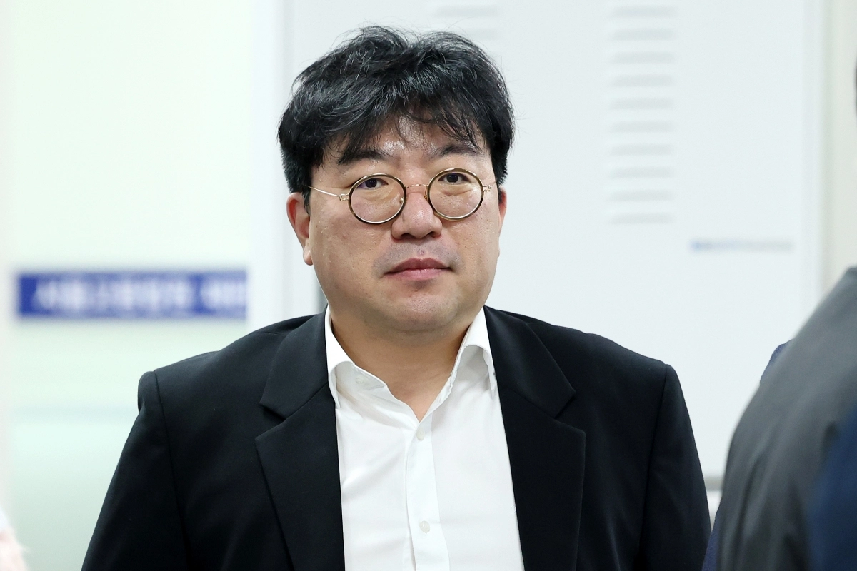 항소심 선고 출석하는 라덕연