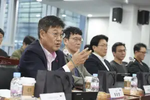 광화문 더 밝게… 종로“광장에 9개 전광판 추가”