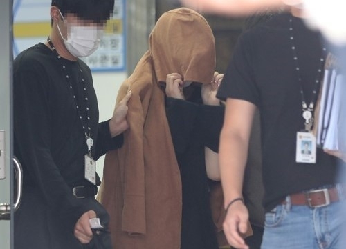 뉴질랜드 가방 속 남매 시신 사건 피고인. 연합뉴스 자료사진