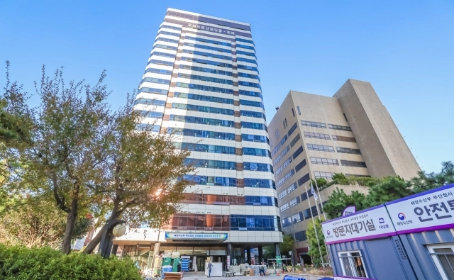 해수부 부산 임시청사 예정지인 부산 동구 수정동 IM빌딩. 사진 제공 부산시