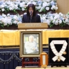 “가장 큰 스승이셨습니다” 후배들 눈물 속 마지막 길 떠난 故이순재 [포착]