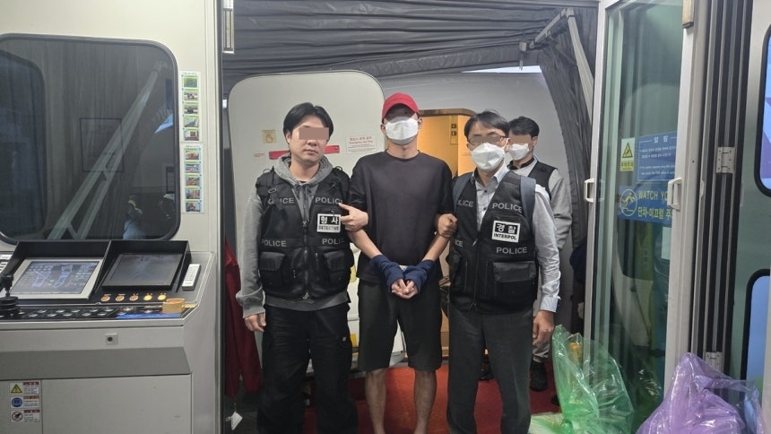 캄보디아서 로맨스 스캠 벌이다 송환된 30대 남성. 경찰청 제공