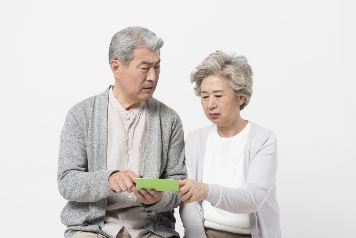 노후 생계 걱정. 아이클릭아트