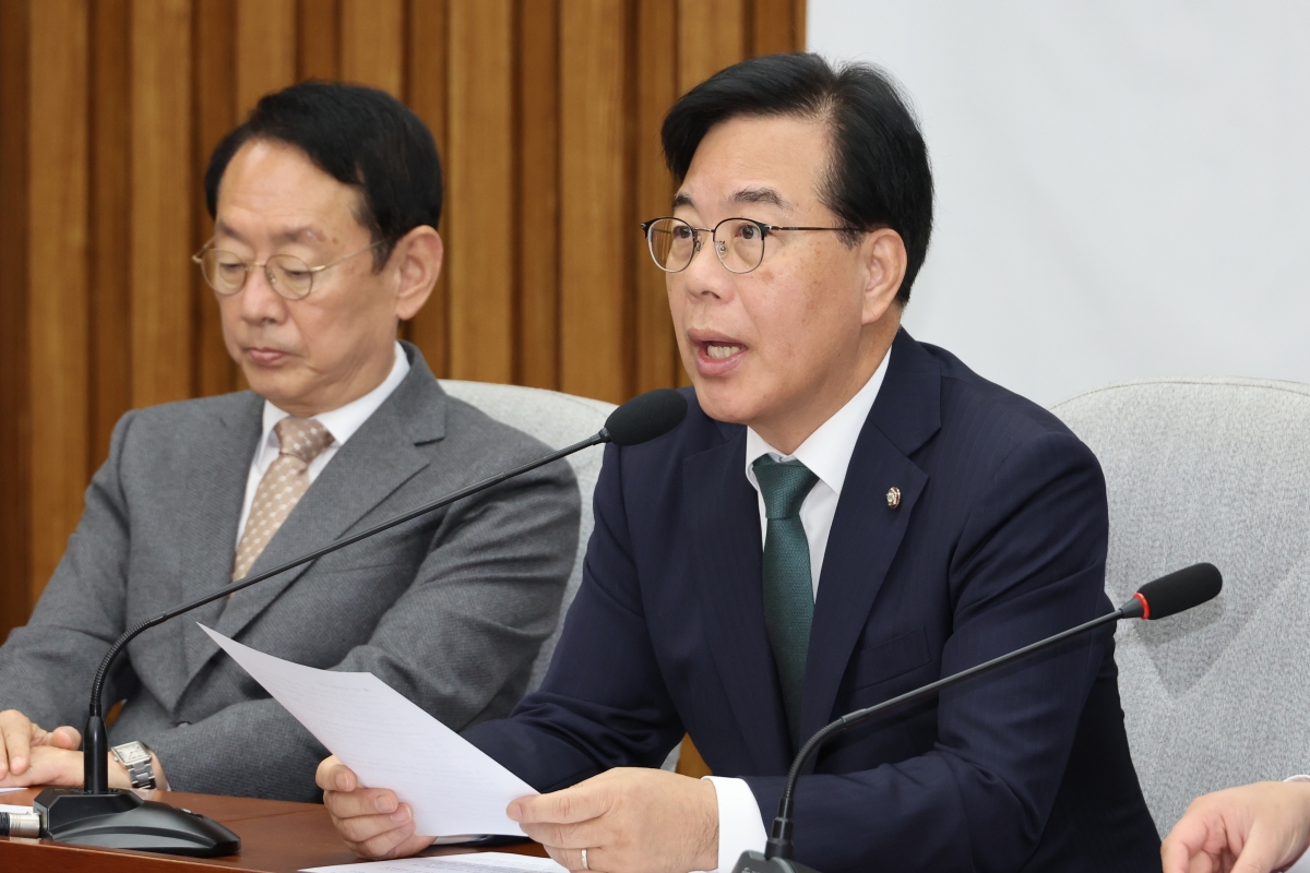 원내대책회의 주재하는 송언석 원내대표