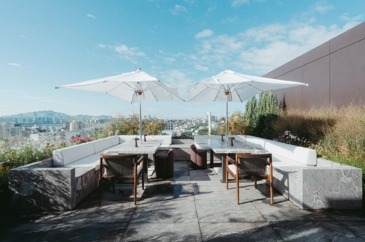 <더 루프(The Roof) 내부 모습>