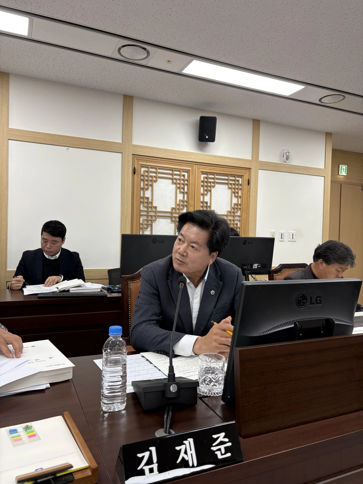 질의하는 김재준 의원. 경북도의회 제공