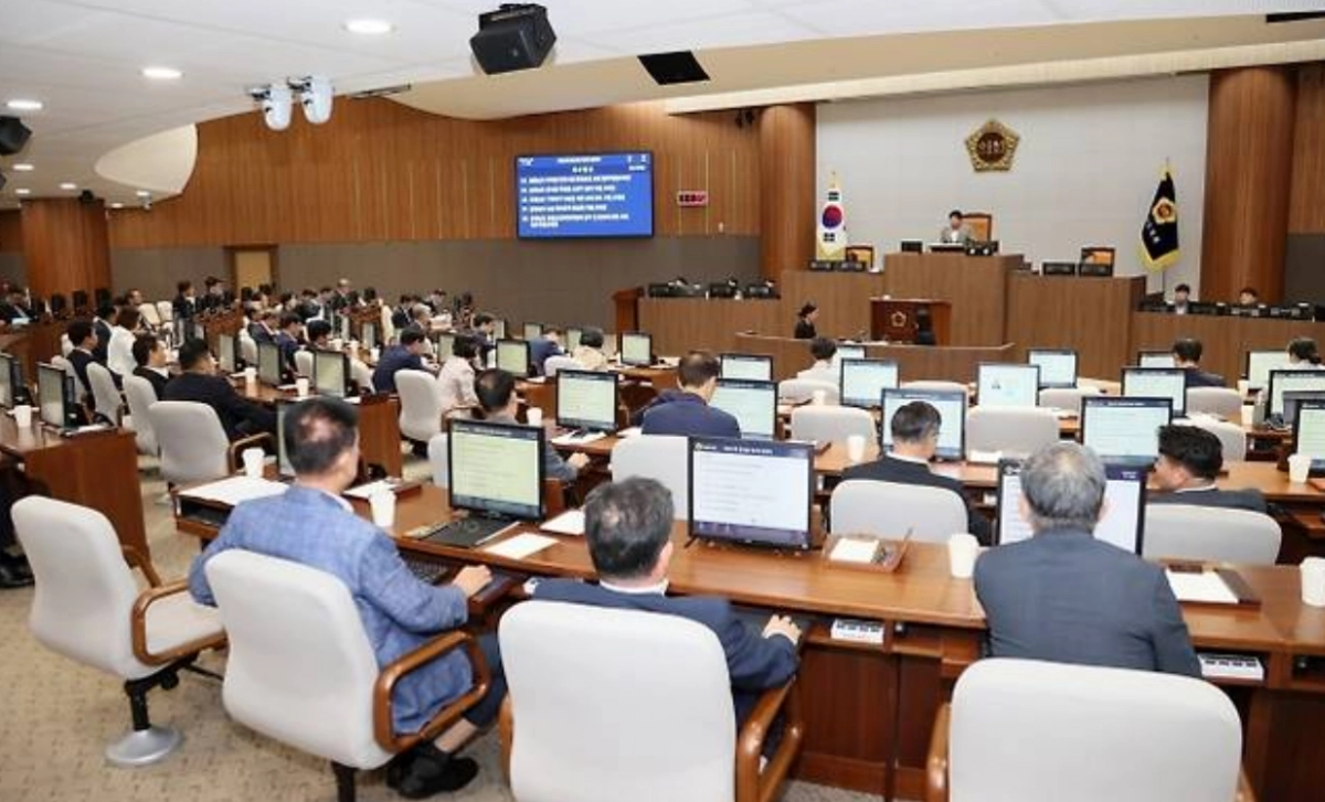 충남도의회 본회의. 서울신문DB