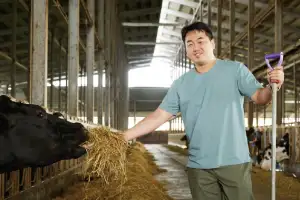 “데이터 활용해 매출 쑥” 스마트팜에 뿌리 내린 청년들