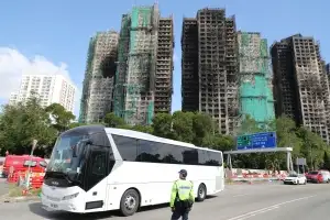 “홍콩 참사 원인, 대나무 자재 아닌 저가 입찰·다단계 하도급 관행”