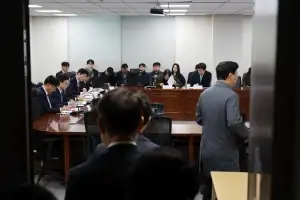 스테이블코인 ‘은행 지분 51% 컨소’ 두고 진통