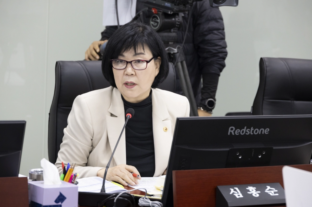 심홍순 의원이  2026년도 경기도교육청 예산 심의에서 질의하고 있다.(사진=경기도의회)