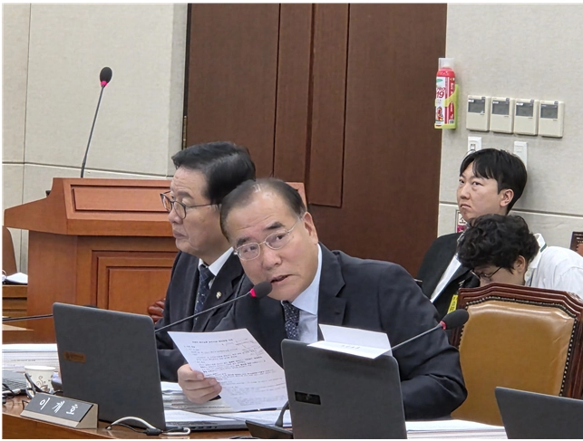 더불어민주당 이개호 의원이 소관 상임위에서 발언하고 있다. (이개호 의원실 제공)