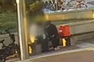 “경찰이 돈 뽑으라 했다고?”…중고거래하다 사기 막은  판매자 ‘깜짝’ 정체