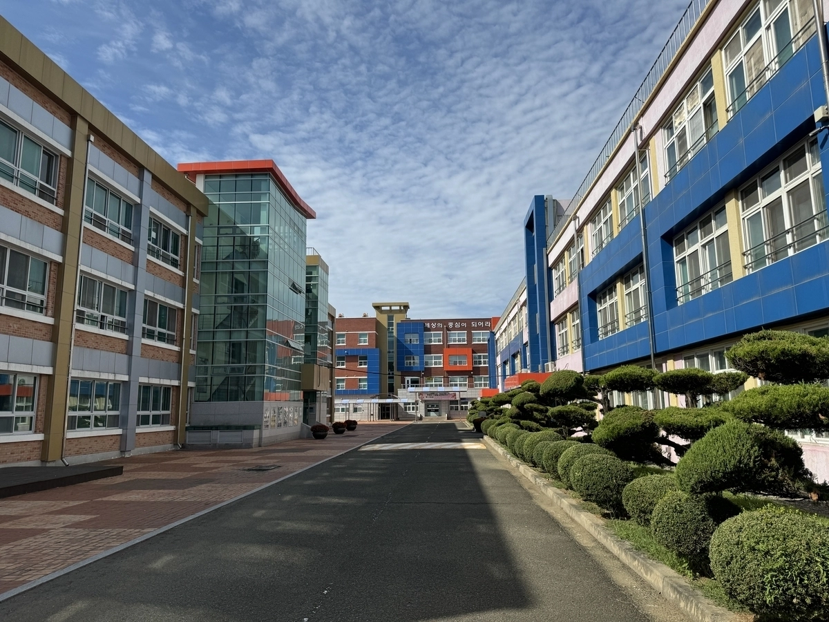 영천고 전경. 영천시청 제공.