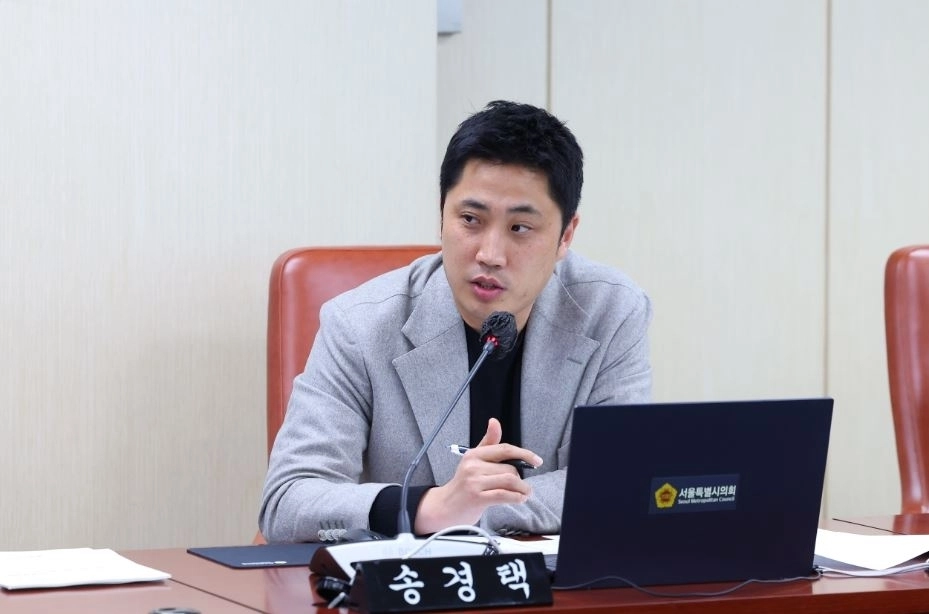 질의하는 송경택 의원