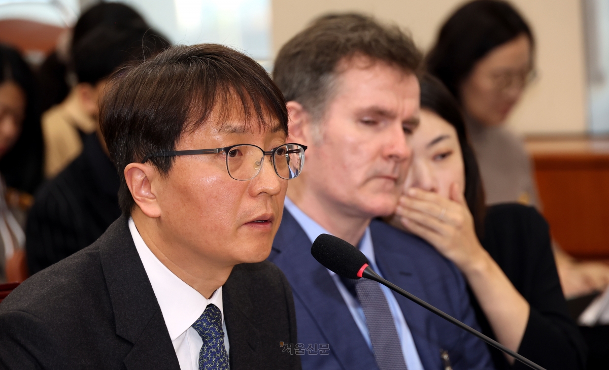 박대준 쿠팡 대표이사가 2일 서울 여의도 국회에서 열린 제429회국회(정기회) 과학기술정보방송통신위원회 제18차 전체회의에 출석해 질의에 답하고 있다. 2025.12.2. 안주영 전문기자