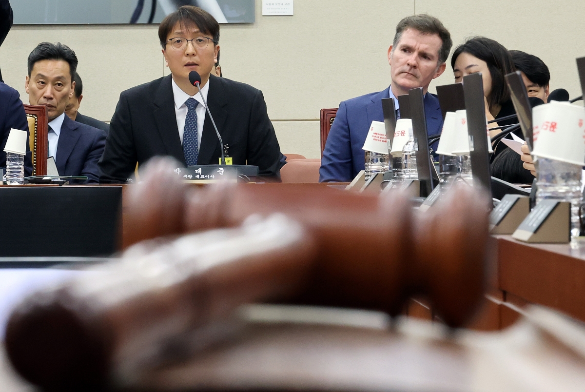 thumbnail - 기업 보안감독, 정기세무조사처럼<br>정부, 쿠팡발 개인정보 입법 추진