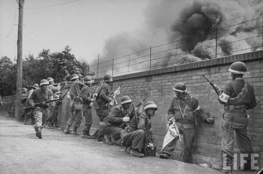 여순사건 당시 여수시내 충무동 토벌전 모습
