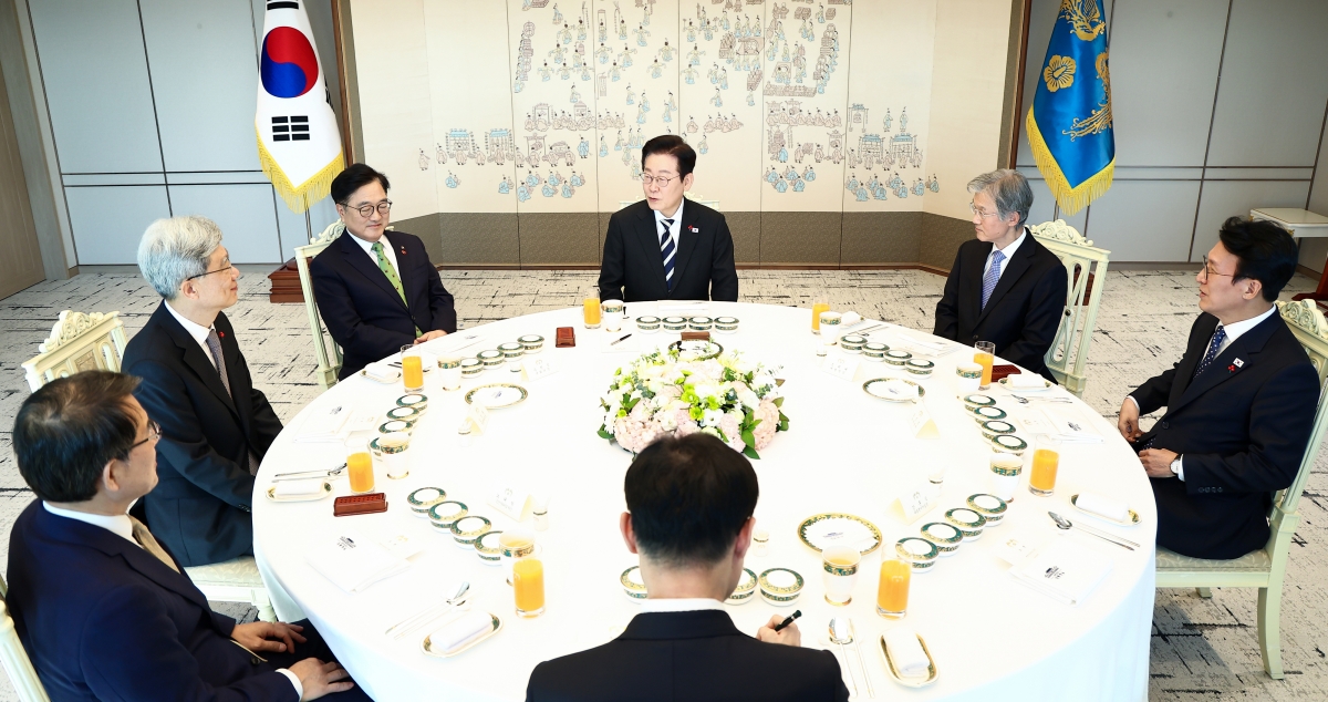 李대통령, 5부 요인과 오찬