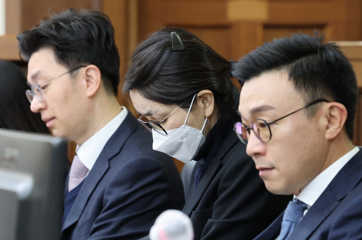 thumbnail - 특검, 김건희에 징역 15년 구형<br>벌금 20억에 헛웃음…“억울”