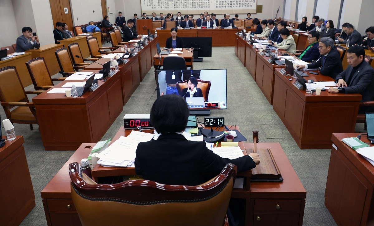 법사위 통과되는 내란전담재판부 설치 법안
