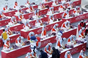 롯데, 1만 포기 ‘사랑의 김장’