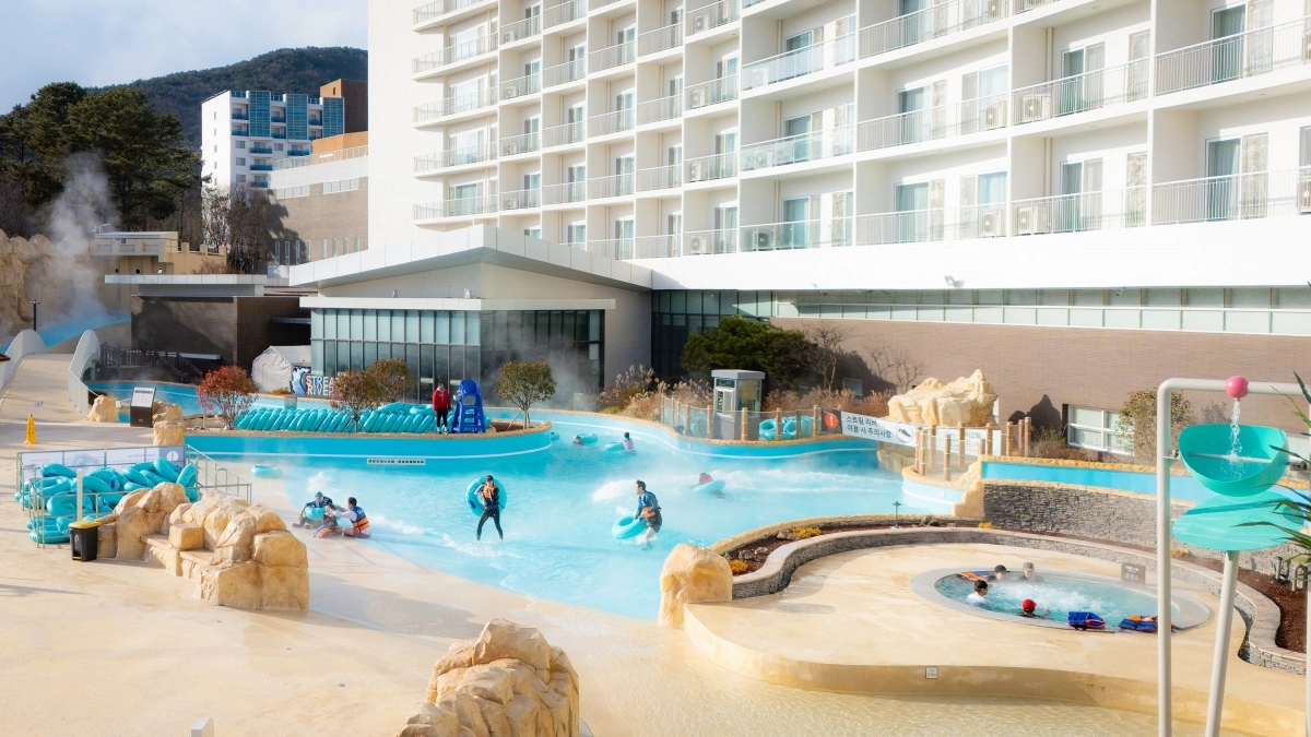 스플라스 리솜 ‘엄동설온’ 이벤트… 설경 속에서 워터파크·스파 즐기세요