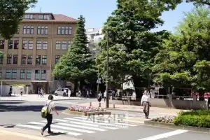 日·佛 대학들, 유학생만 겨눈 등록금 인상 논란