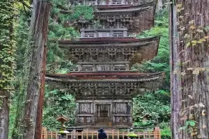 산이 빚은 절경에 속세를 털어내다