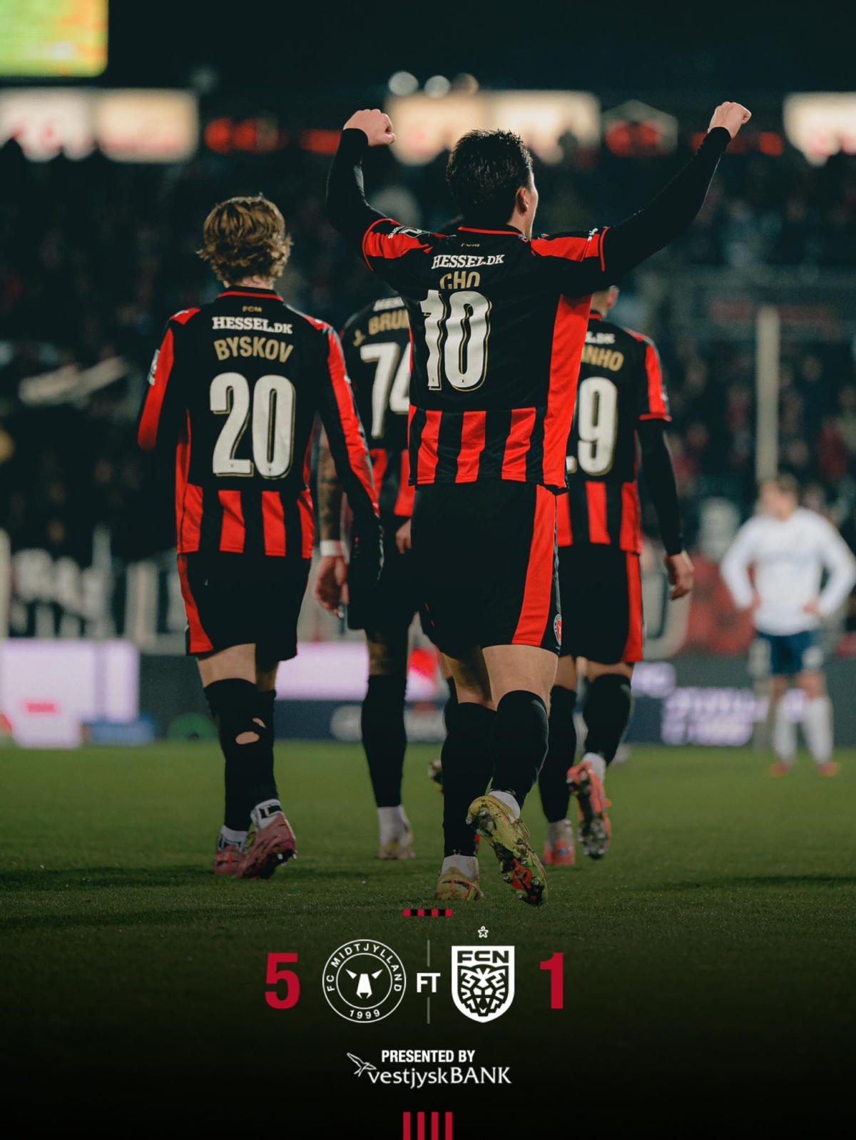 미트윌란 조규성이 5일(한국시간) 덴마크 헤르닝의 MCH 아레나에서 열린 2025~26 덴마크컵 8강 1차전 노르셸란과의 홈 경기에서 득점한 뒤 세레머니하고 있다. 미트윌란 소셜미디어