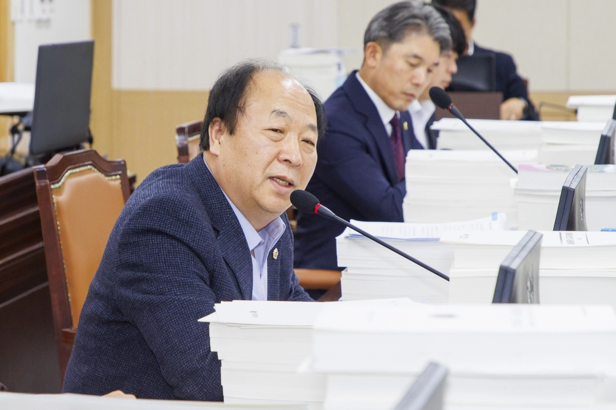 질의하는 박선하 의원. 경북도의회 제공