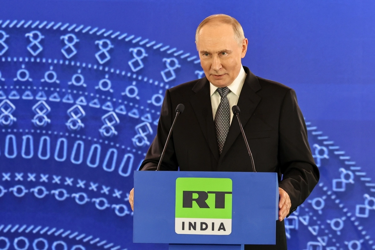 블라디미르 푸틴 러시아 대통령이 5일(현지시간) 인도 뉴델리에서 열린 뉴스 채널 ‘RT(Russia Today) 인도’ 출범식에서 연설하고 있다. 2025.12.5 뉴델리 TASS 연합뉴스(크렘린궁 공보실 제공)