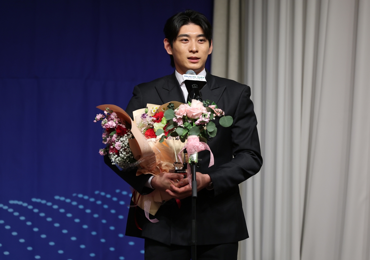 수상 소감 말하는 이정후