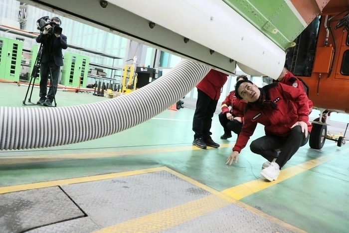 김진태 강원지사는 5일 원주 산림항공본부를 찾아 산불 대응 태세를 점검했다. 강원도 제공