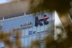 KT 차기 CEO 후보 3인 압축…내부 안정·외부 쇄신 구도 뚜렷