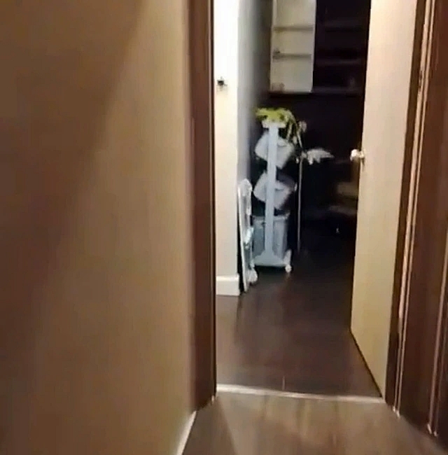 7일(현지시간) 오후 베트남 호찌민 마이치토에 있는 한 아파트 욕실에서 30대 한국인 남성 A씨가 숨진 채 발견됐다. 사진은 시신이 발견된 아파트 호실. 2025.12.8 바오 탄 니엔