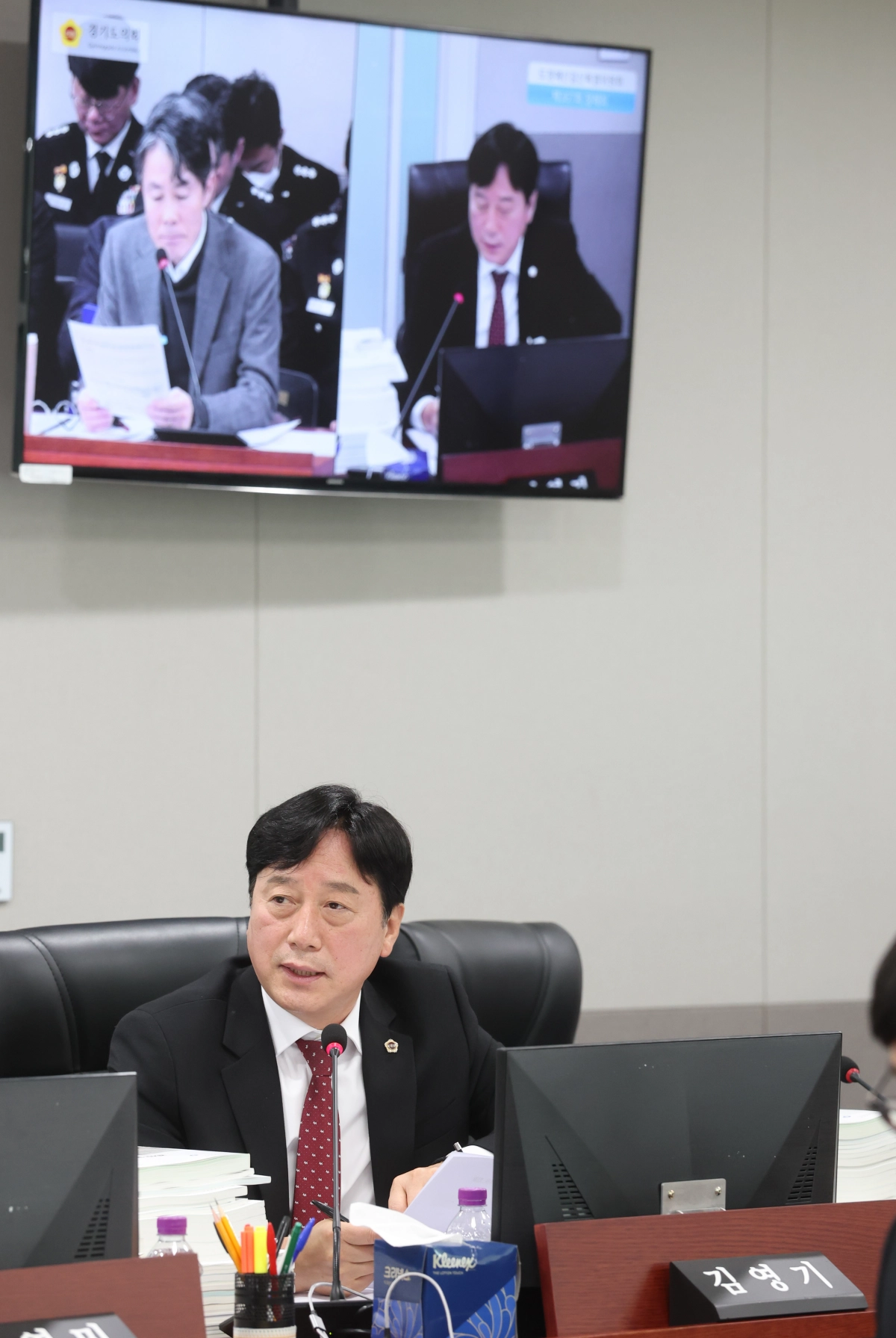 김영기 의원이 9일 예산결산특별위원회에서 질의하고 있다.(사진=경기도의회)