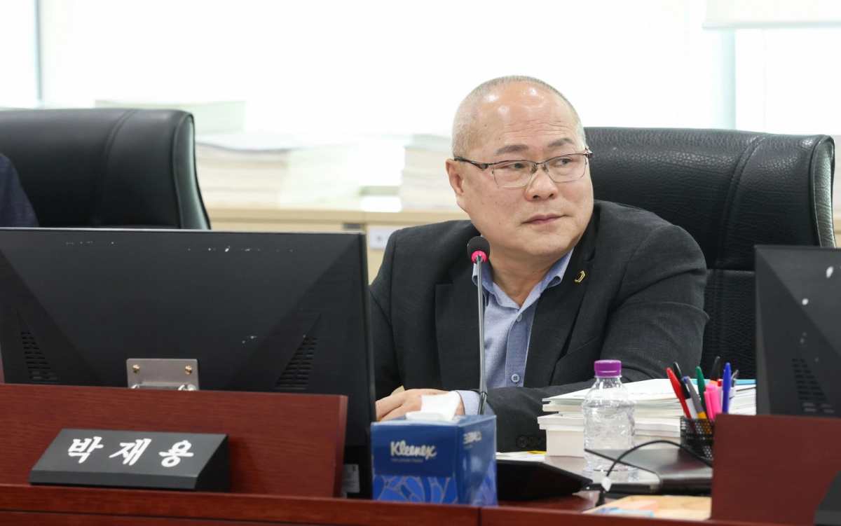 박재용 의원이 9일 예산결산특별위원회 심의에서 질의하고 있다.(사진=경기도의회)