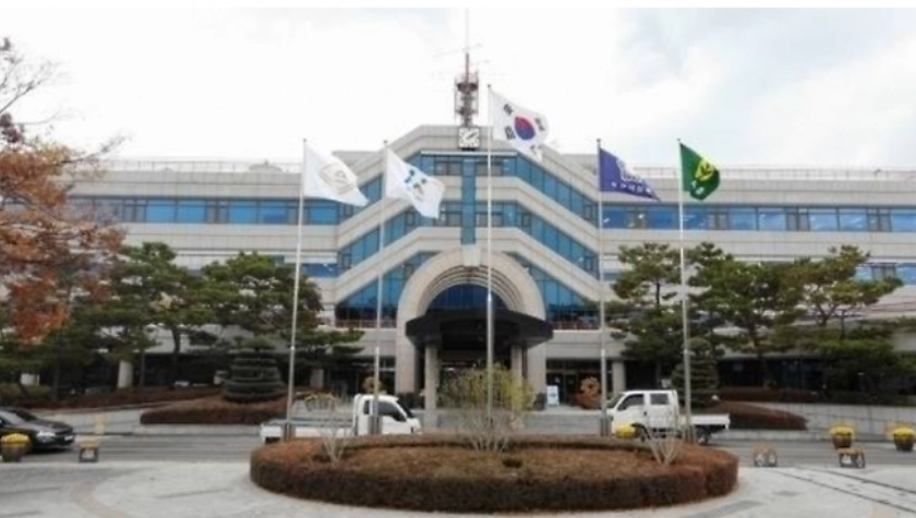 충남 아산시청 전경. 서울신문DB