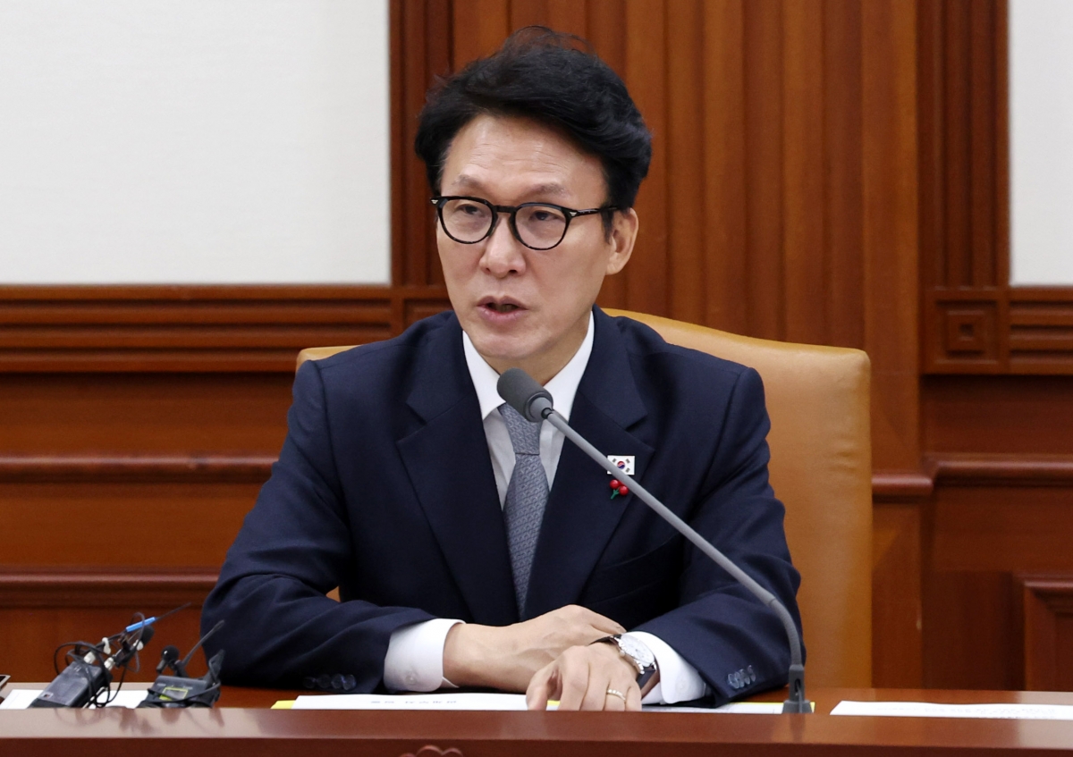 발언하는 김민석 총리