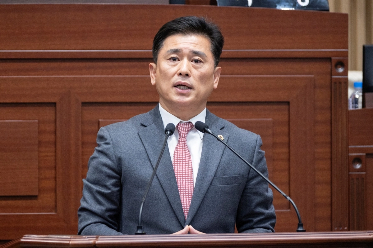 10일 열린 제359회 제2차 정례회 제3차 본회의에서 5분 자유발언을 하는 김대일 의원. 경북도의회 제공