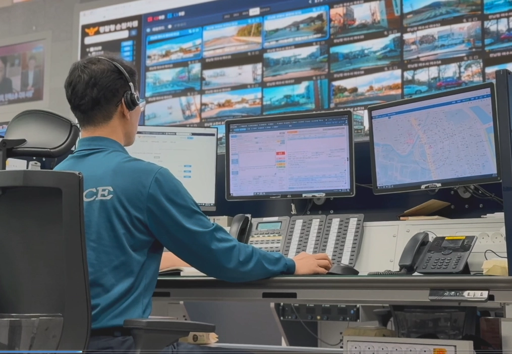 전남경찰청 112치안종합상황실 근무 모습.