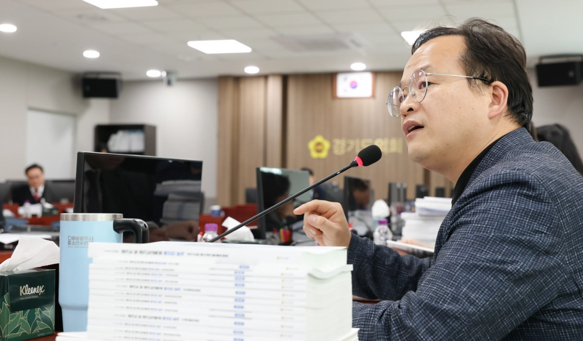 임창휘 의원이 11일 2026년도 예산안 심사에서 질의하고 있다.(사진=경기도의회)