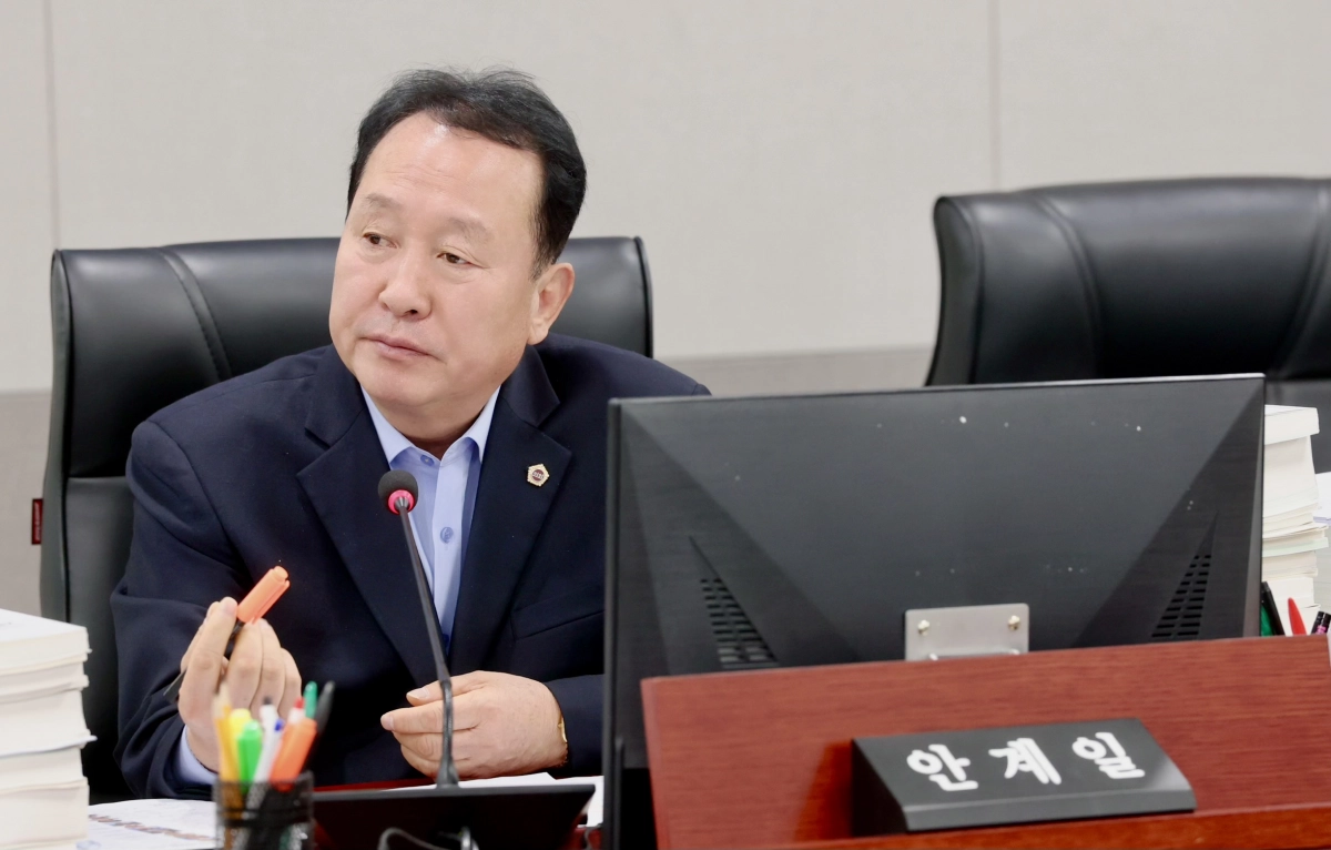 안계일 의원이 11일 2026년도 경기도 예산안 심사에서 질의하고 있다.(사진=경기도의회)