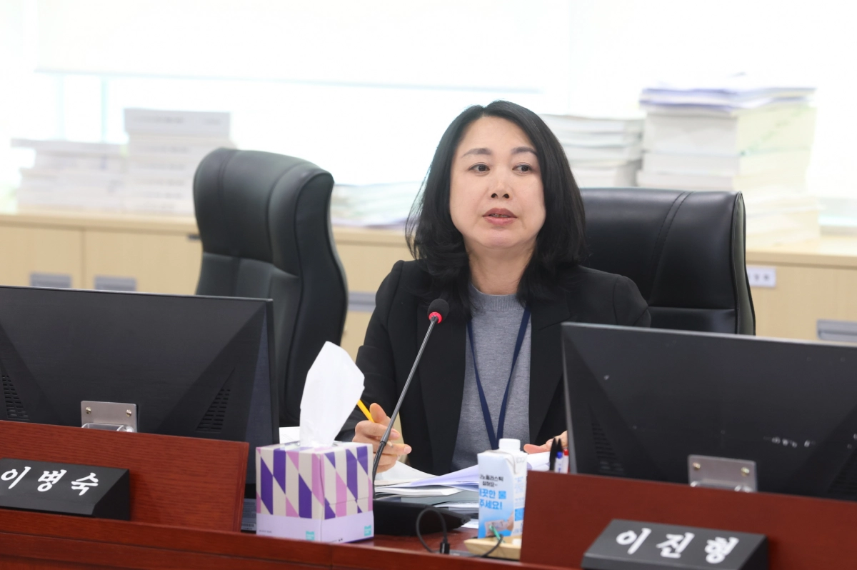 이병숙 의원이 11일 2026년도 예산안 심의에서 질의하고 있다.(사진=경기도의회)