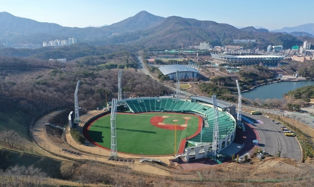 울산프로야구단이 전용구장으로 사용할 문수야구장. 서울신문DB