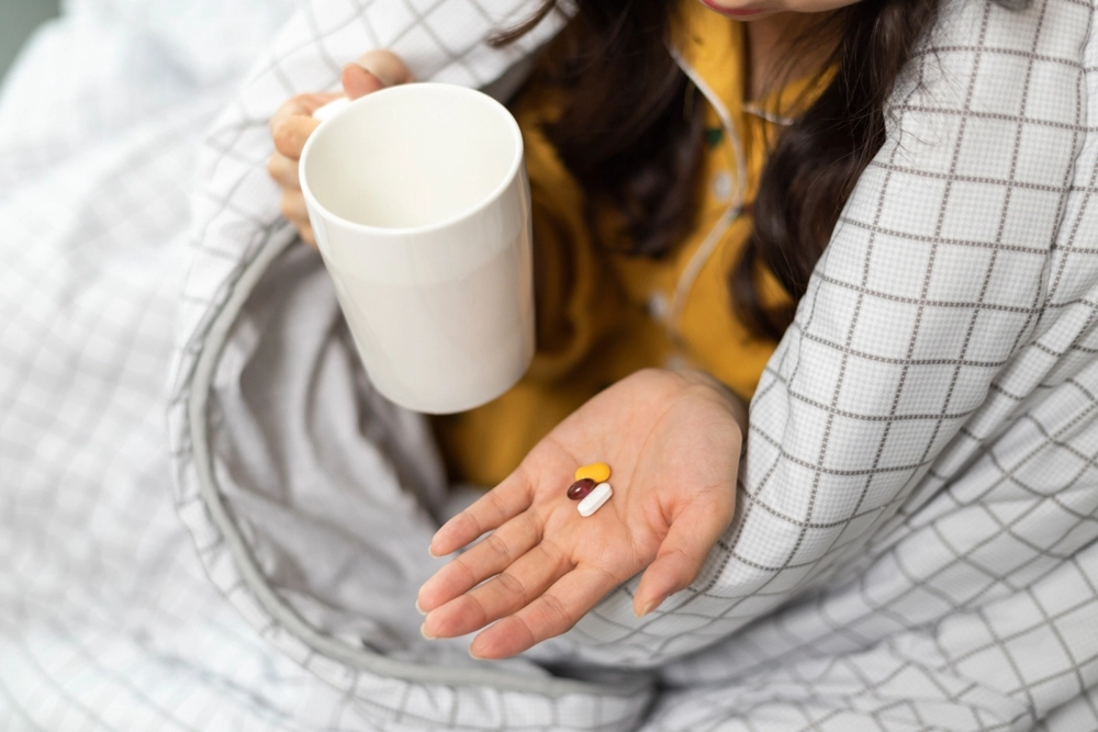 영국에서 고열과 인후통 등으로 병원을 찾은 뒤 하루 만에 숨진 여성의 사연이 알려졌다. 의료진은 폐렴 가능성을 파악하지 못한 채 구강용 항생제만 처방했다. 아이클릭아트