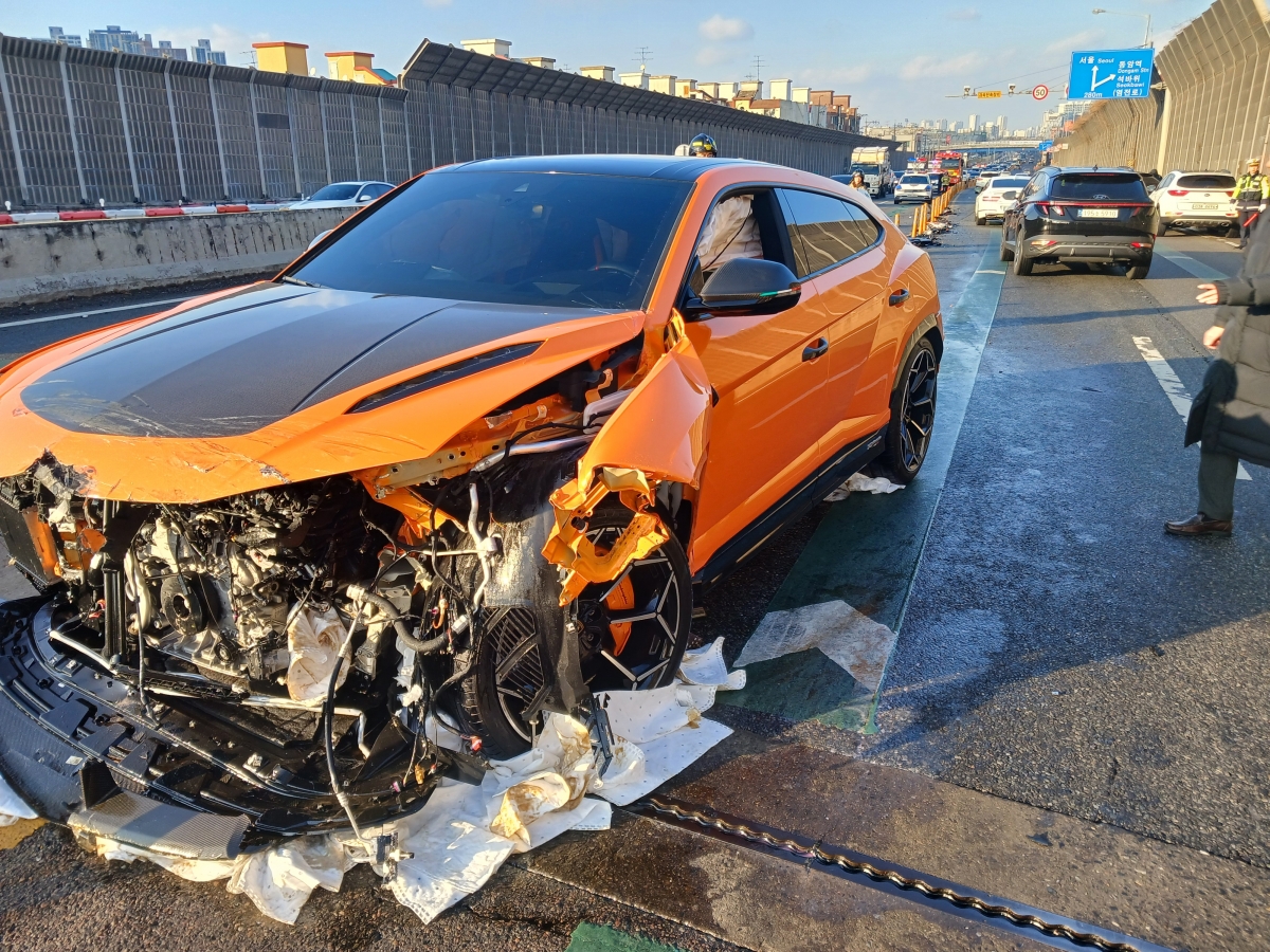 사고 차량. 인천소방본부 제공