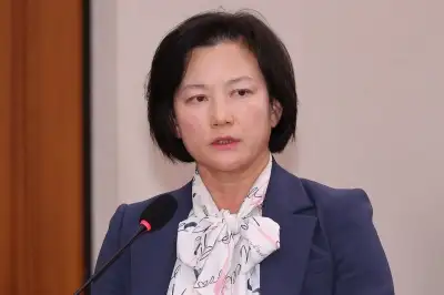 정유미 ‘강등 인사’ 불복 소송… 검찰 직급 규정 해석이 관건